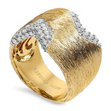 TEXTURED GOLD BLOCK RING IN 18K YELLOW GOLD